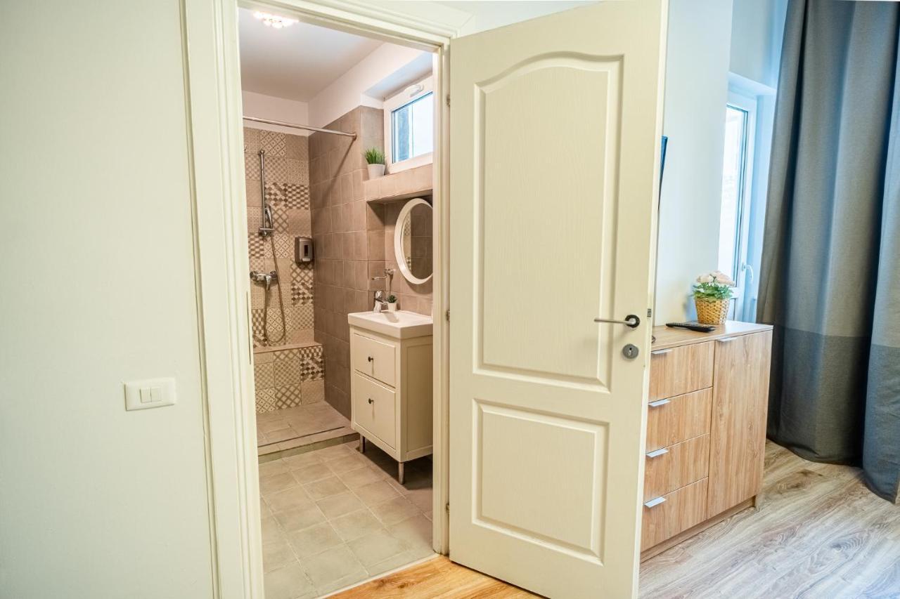Cozy Apartments Near Calea Victoriei Bucureşti Eksteriør bilde
